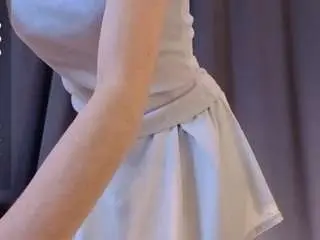 Sue-holland  live sex cam