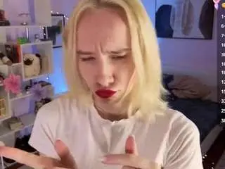 Sue-holland  live sex cam