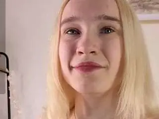 Sue-holland  live sex cam