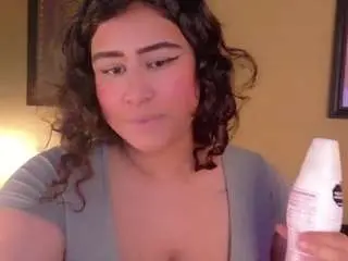Maya-house  live sex cam