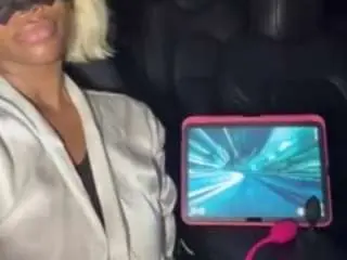 Messietessie  live sex cam