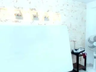 Penelope-russo  live sex cam