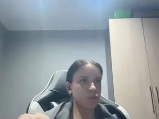 Sanaskowronski  live sex cam