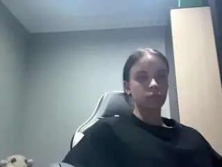 Sanaskowronski  live sex cam