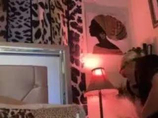 Winniewhimsical  live sex cam