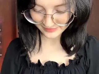 Audreyviau  live sex cam