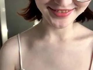 Audreyviau  live sex cam