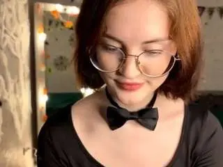 Audreyviau  live sex cam