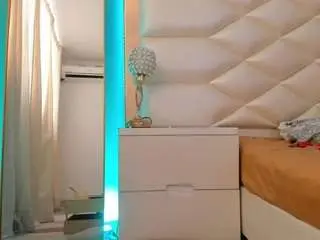 Evelyndivine  live sex cam