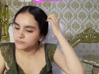 Jessb18  live sex cam