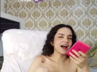 Jessb18  live sex cam