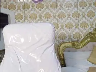 Jessb18  live sex cam