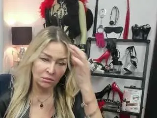 Luxcrystal  live sex cam