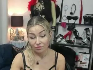 Luxcrystal  live sex cam