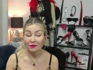 Luxcrystal  live sex cam