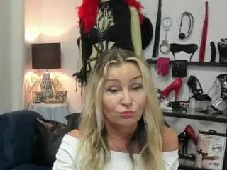 Luxcrystal  live sex cam