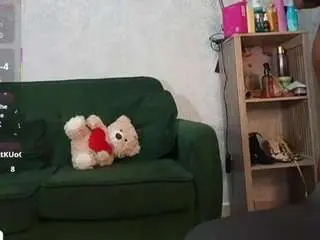 Naomixjones  live sex cam