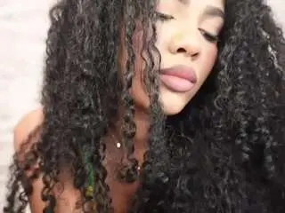 Naomixjones  live sex cam
