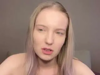Shantelghan  live sex cam
