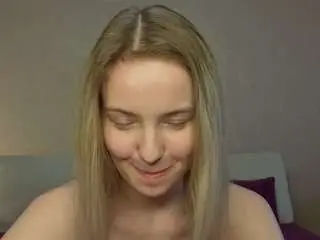 Shantelghan  live sex cam