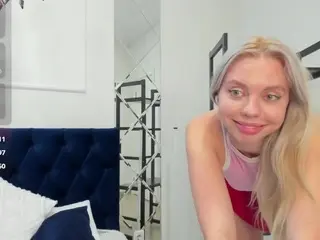 Tessaadorable  live sex cam