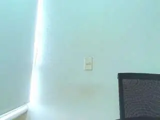 Alaiapink  live sex cam