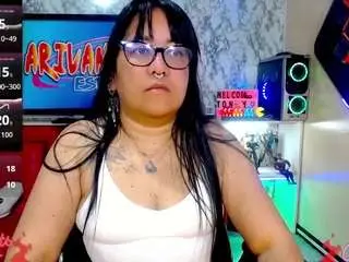 Amy-cooper-xxx  live sex cam
