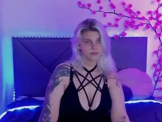 Joannlowe  live sex cam