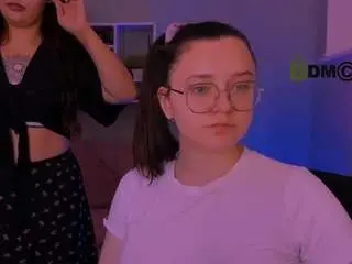 Nymira1  live sex cam