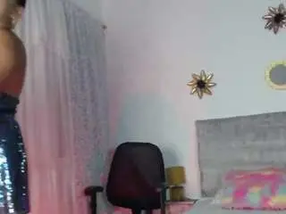 Reina-mature  live sex cam