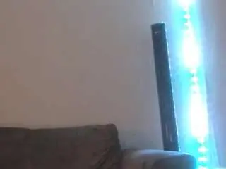 Harleyslut69  live sex cam
