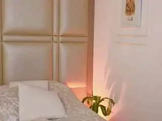 Bella-jagger  live sex cam
