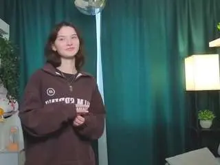 Karisamaybee  live sex cam