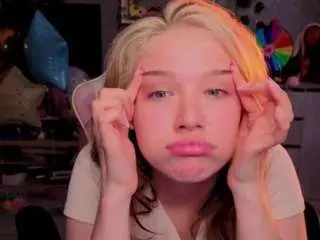 Luna-morris  live sex cam