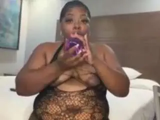 Poisenivy  live sex cam