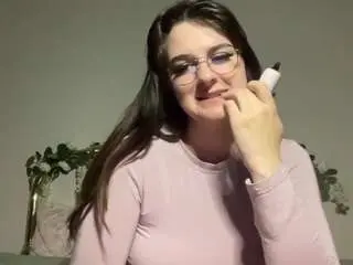 Thequalityquinn  live sex cam