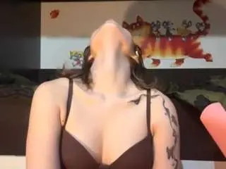 Christiagoombi  live sex cam