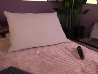 Ellediane  live sex cam