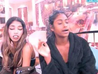 Indiansapphire4u  live sex cam