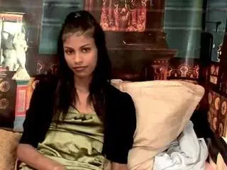 Indiansilkyspice  live sex cam