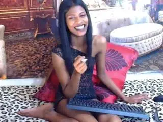Indiansilkyspice  live sex cam
