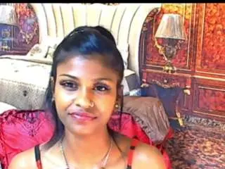Indiansilkyspice  live sex cam