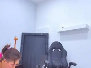 Jaadee1  live sex cam