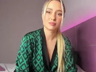 Naughtyblondex  live sex cam