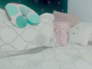 Sexyalexax  live sex cam