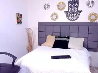 Silvanadelatorree  live sex cam