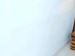 Silvanadelatorree  live sex cam