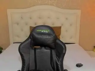 Hadley-7  live sex cam