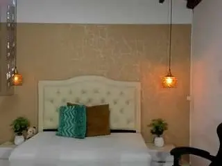 Hadley-7  live sex cam