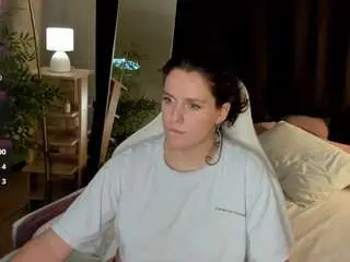 Amelya-wood  live sex cam